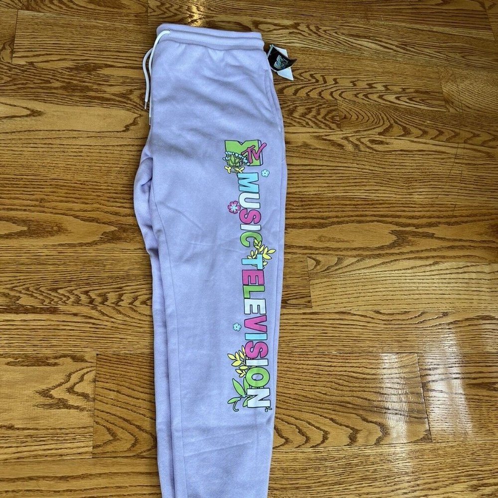 NWT Music Television Sweatpants (Juniors Large) Purple MTV Floral Joggers
